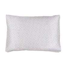 Cargar imagen en el visor de la galería, Cecropia Lilac Silk Pillowcase